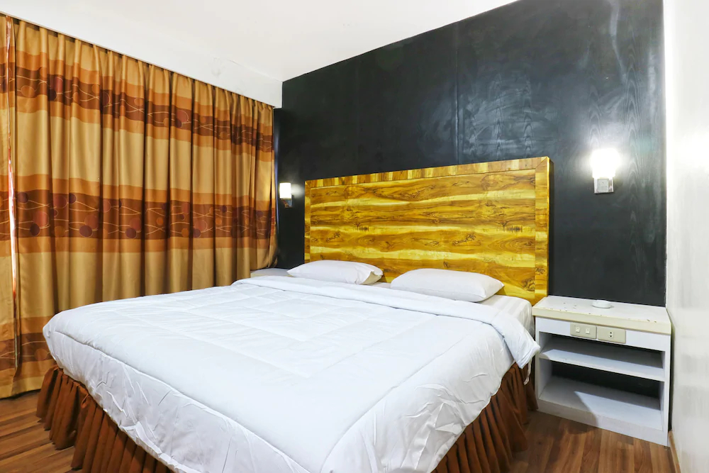 Lee Garden Hotel