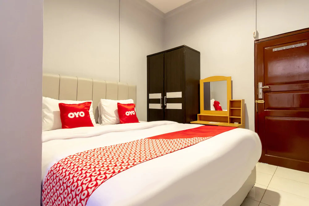 Medan Guest House by OYO Rooms