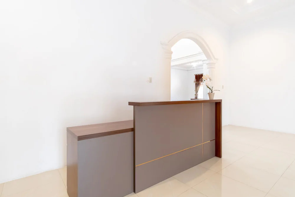 Medan Guest House by OYO Rooms