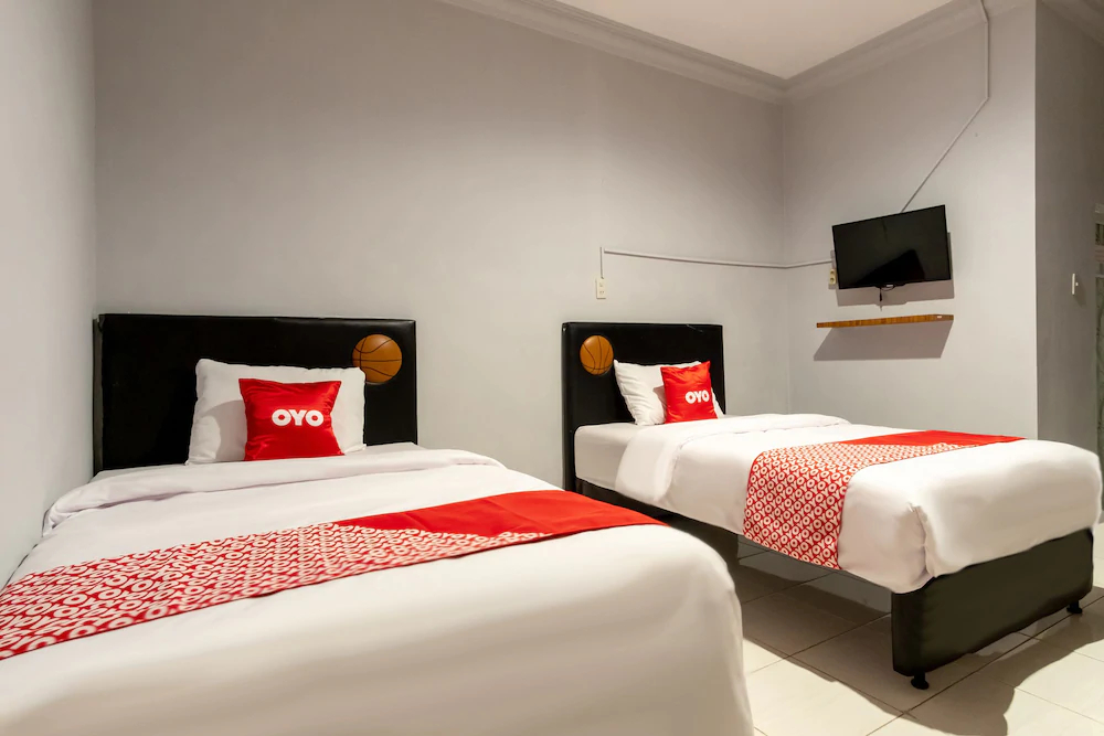 Medan Guest House by OYO Rooms