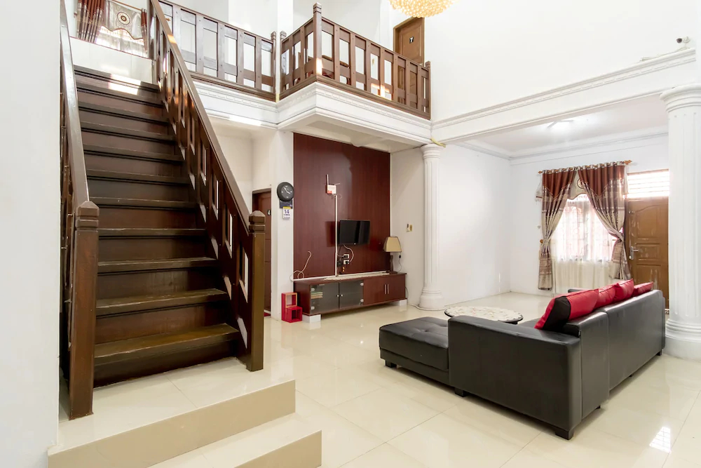 Medan Guest House by OYO Rooms