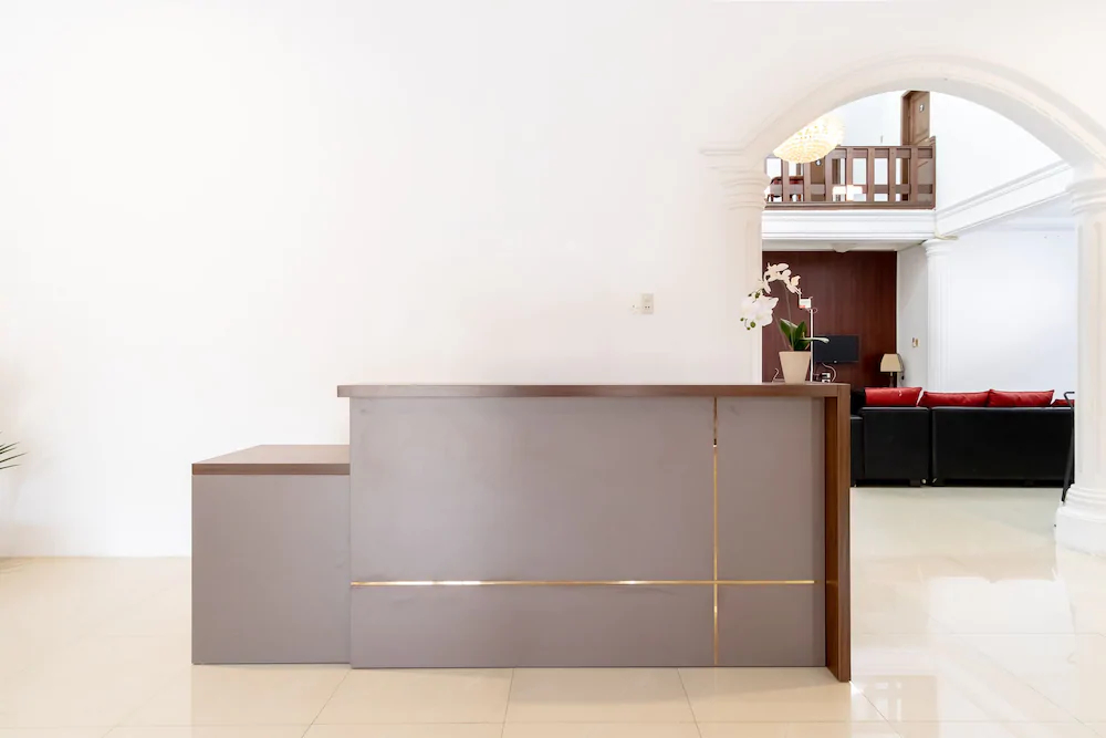 Medan Guest House by OYO Rooms