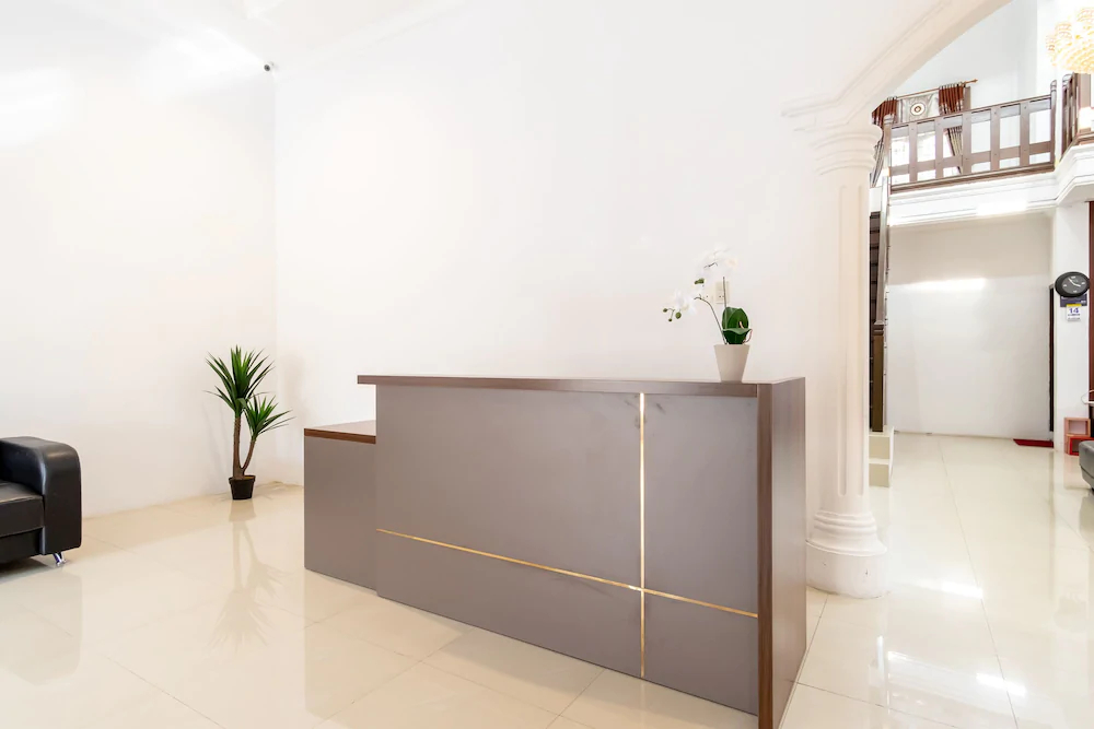 Medan Guest House by OYO Rooms