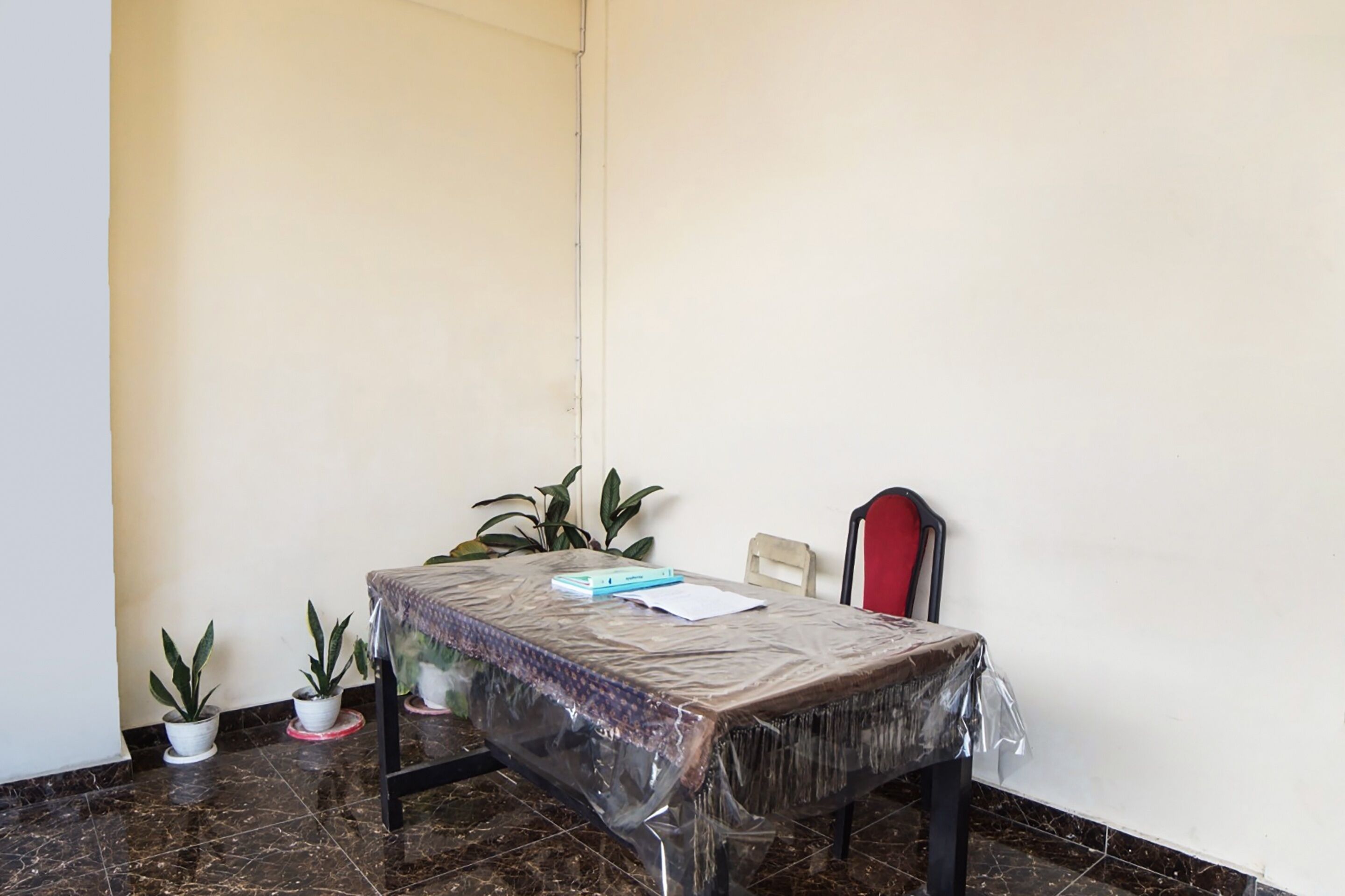 Mutiara Guest House by OYO