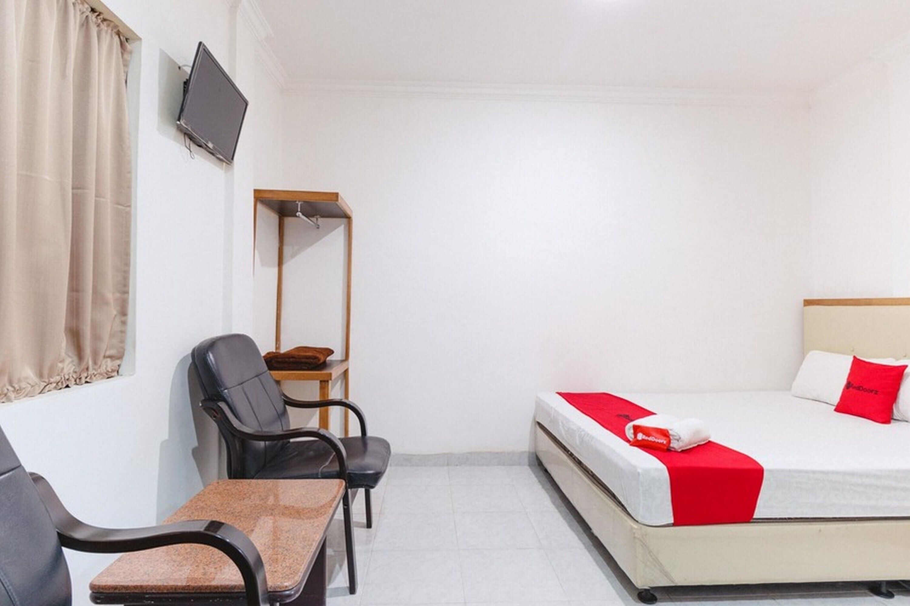 New Residence Mojopahit by RedDoorz