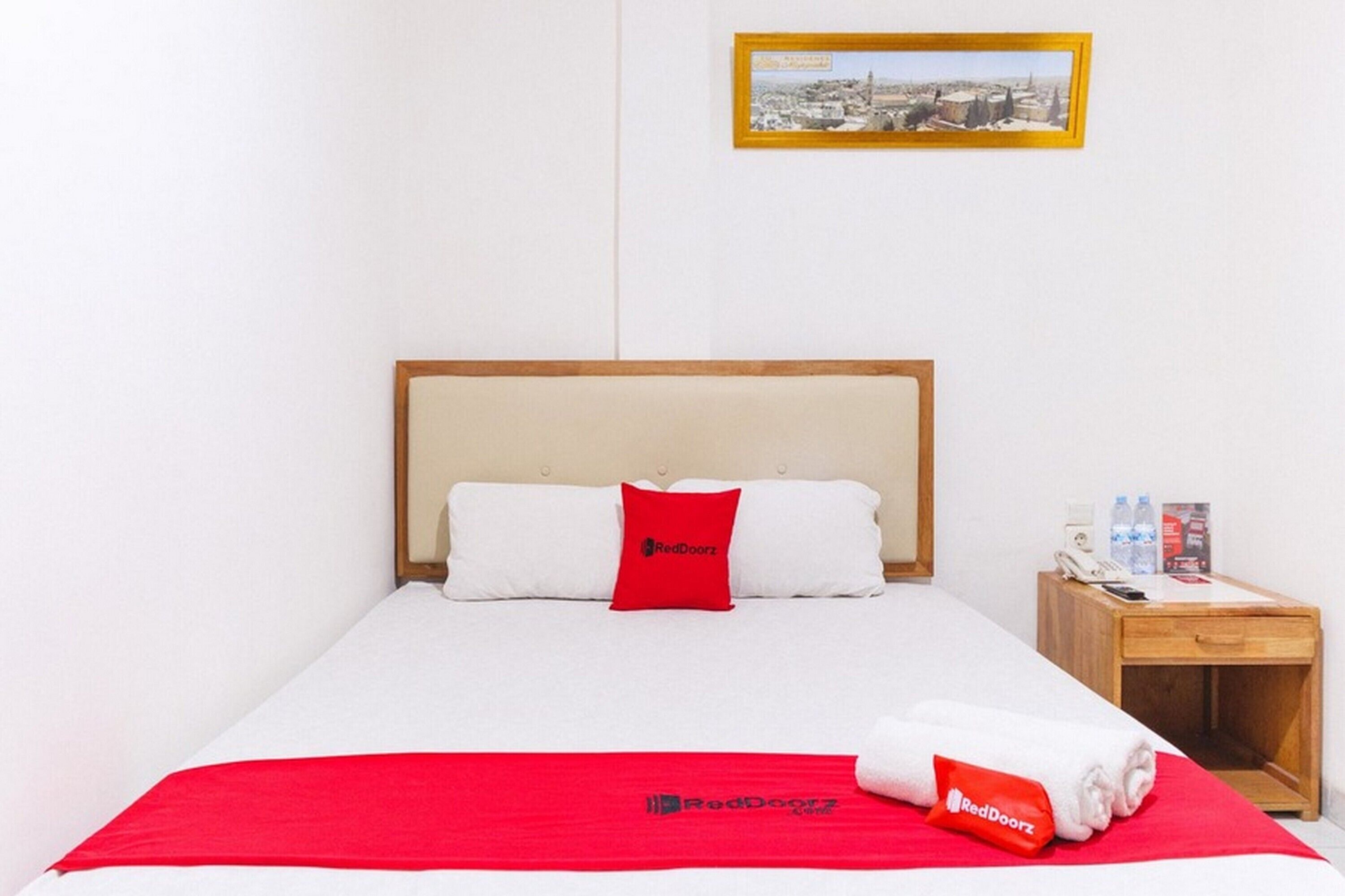 New Residence Mojopahit by RedDoorz