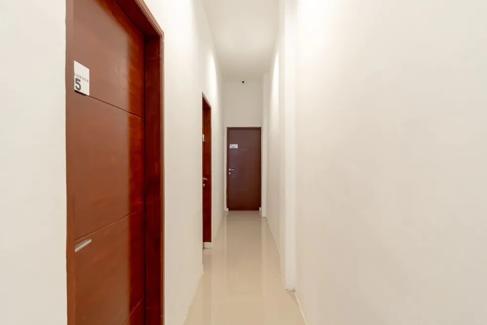 Os Residence by OYO Rooms