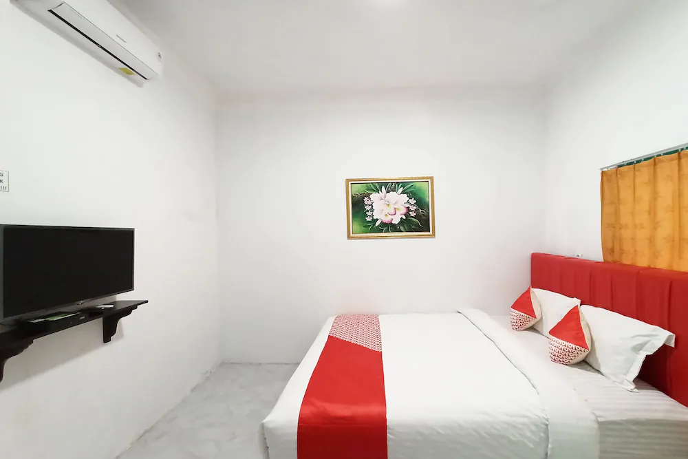 Os Residence by OYO Rooms