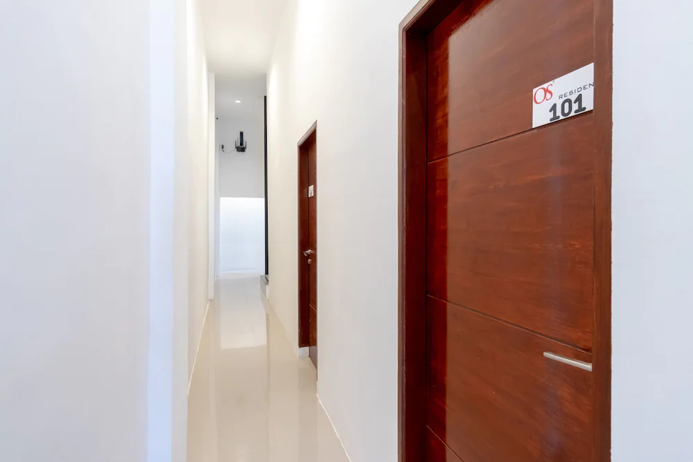 Os Residence by OYO Rooms