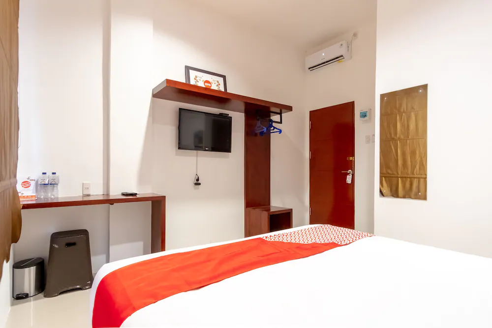 Os Residence by OYO Rooms