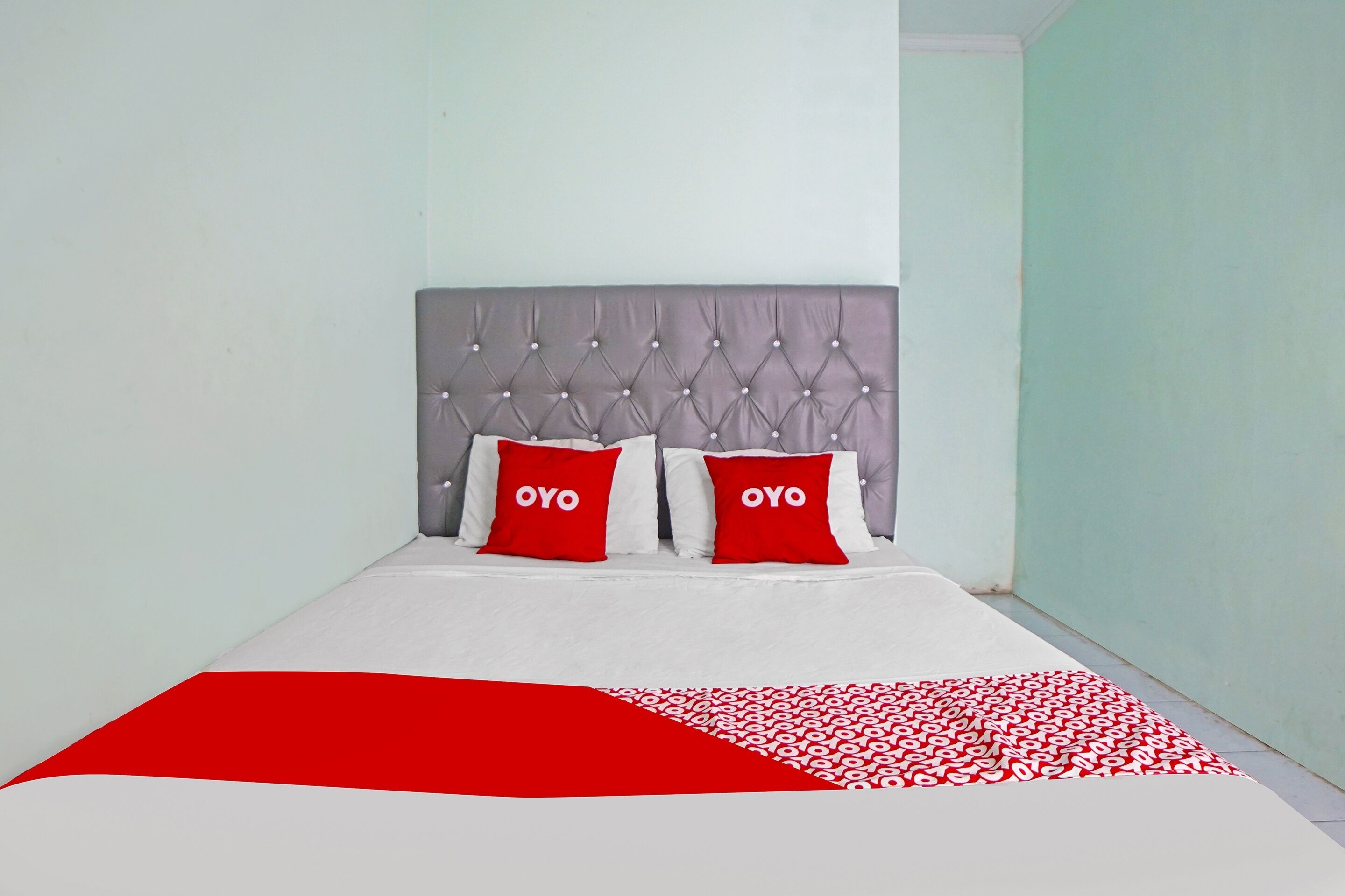 OYO 91303 Puri Dennis