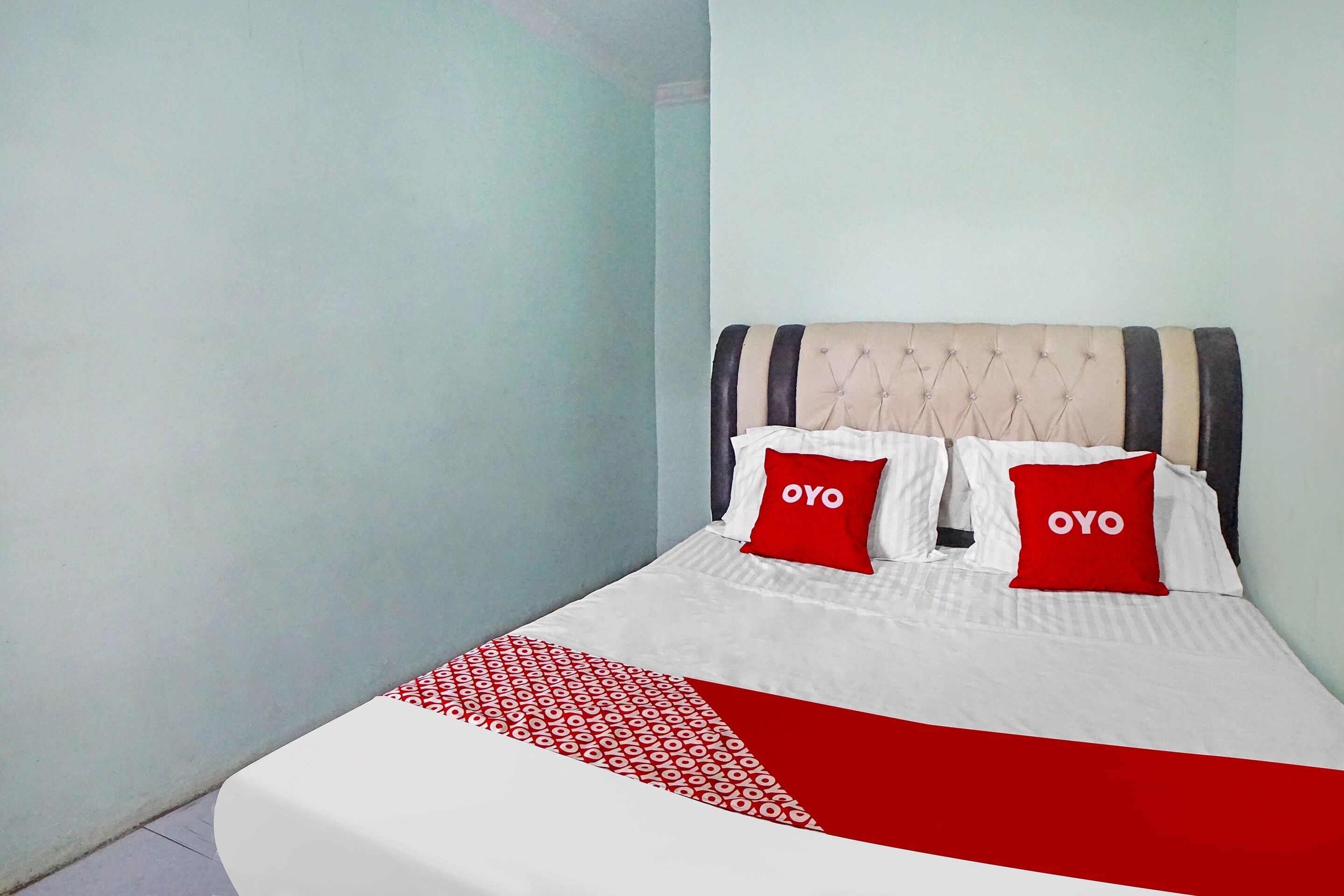 OYO 91303 Puri Dennis