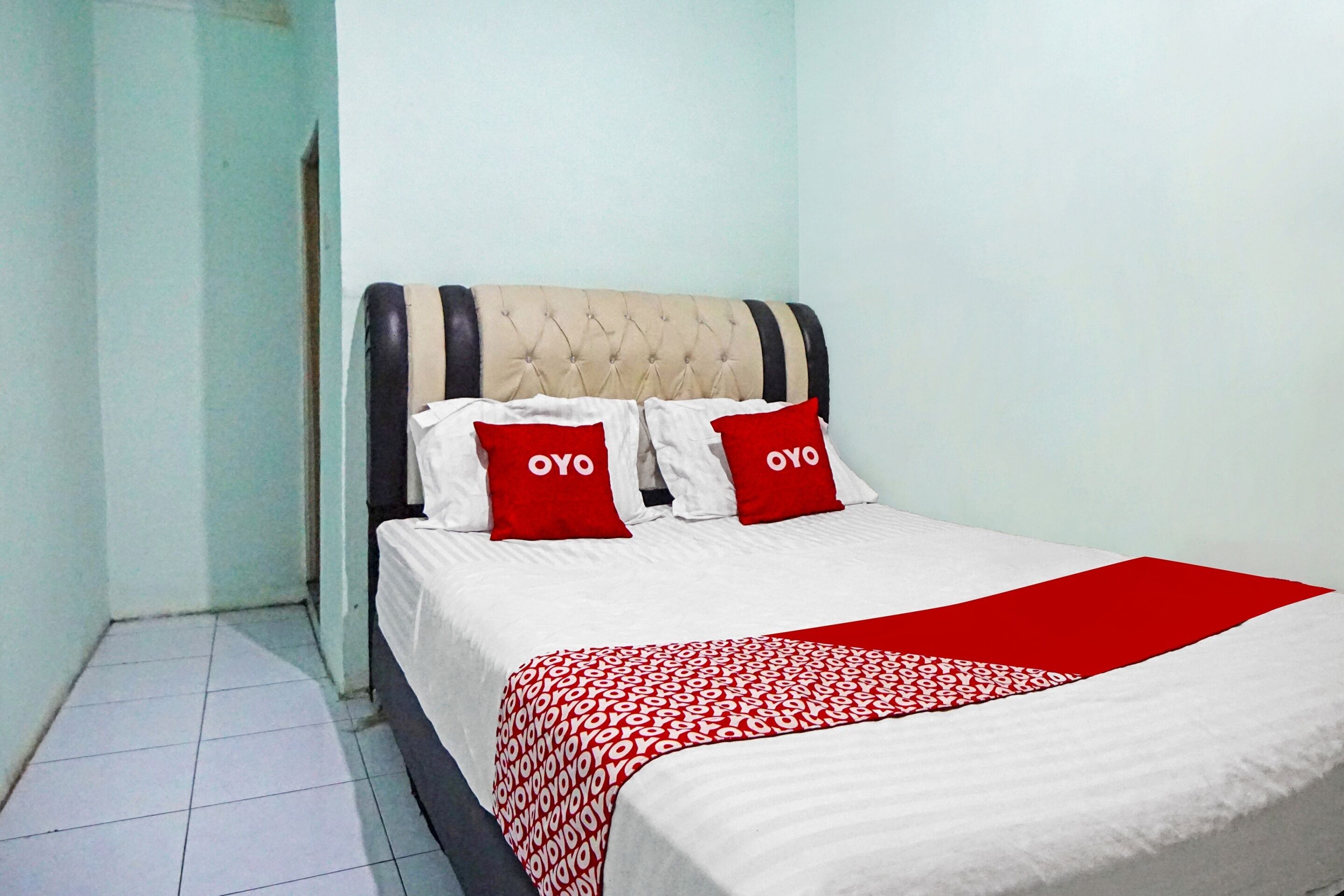 OYO 91303 Puri Dennis