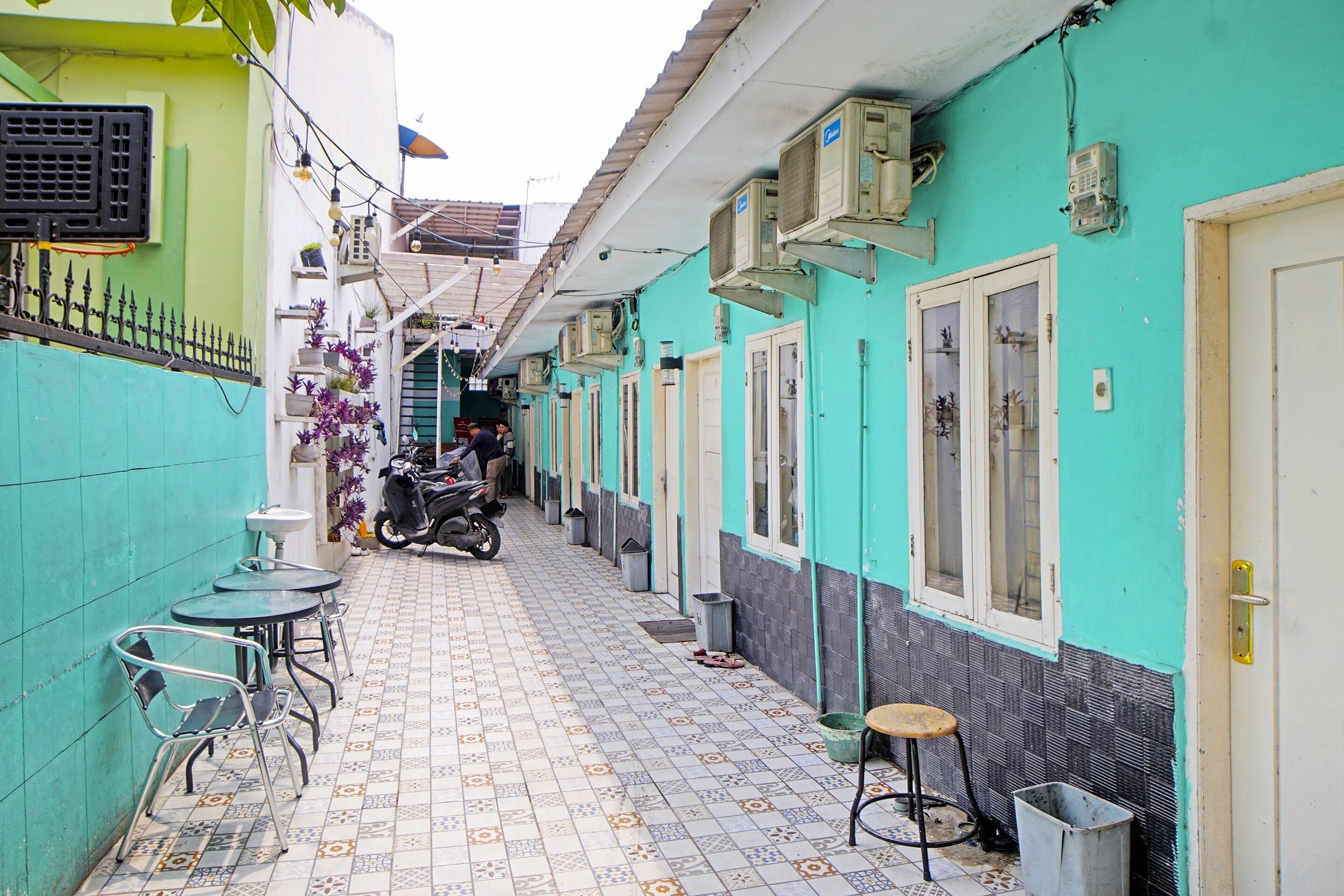 OYO 91303 Puri Dennis