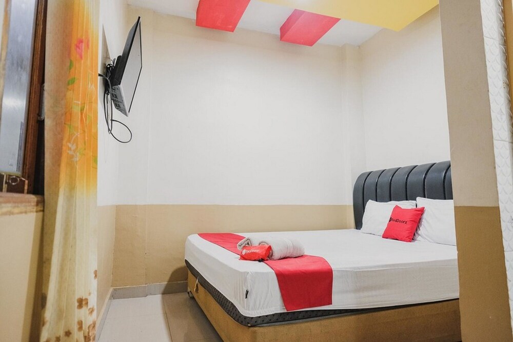 Penginapan Medan by RedDoorz
