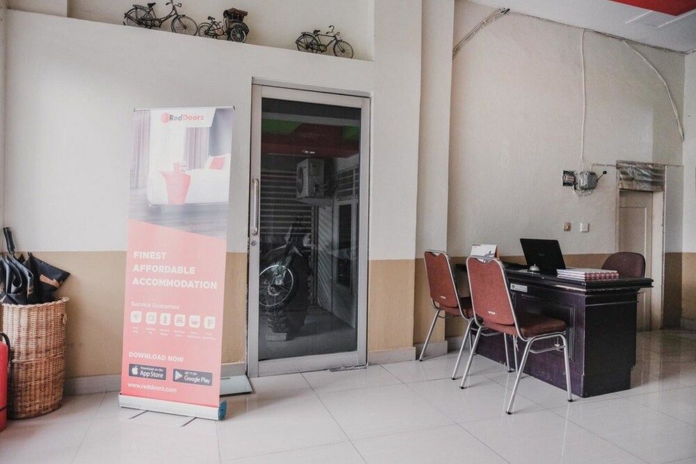 Penginapan Medan by RedDoorz