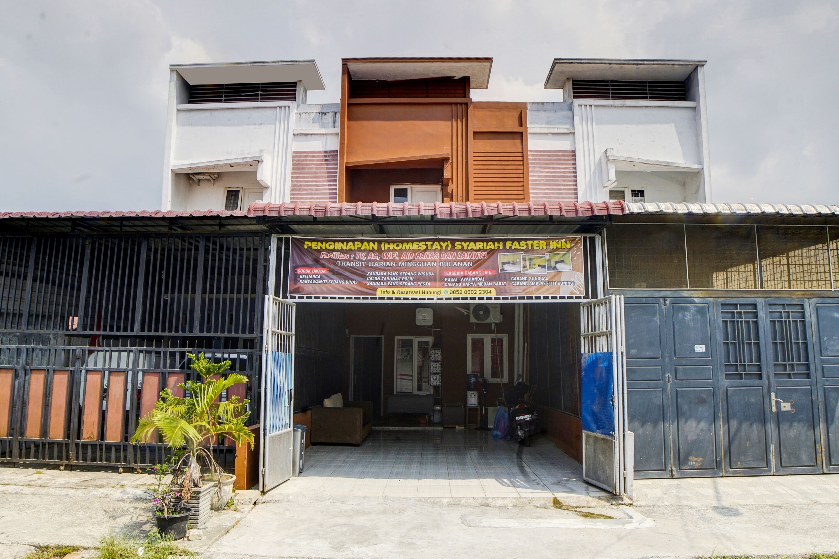 Penginapan Syariah Faster Inn by OYO