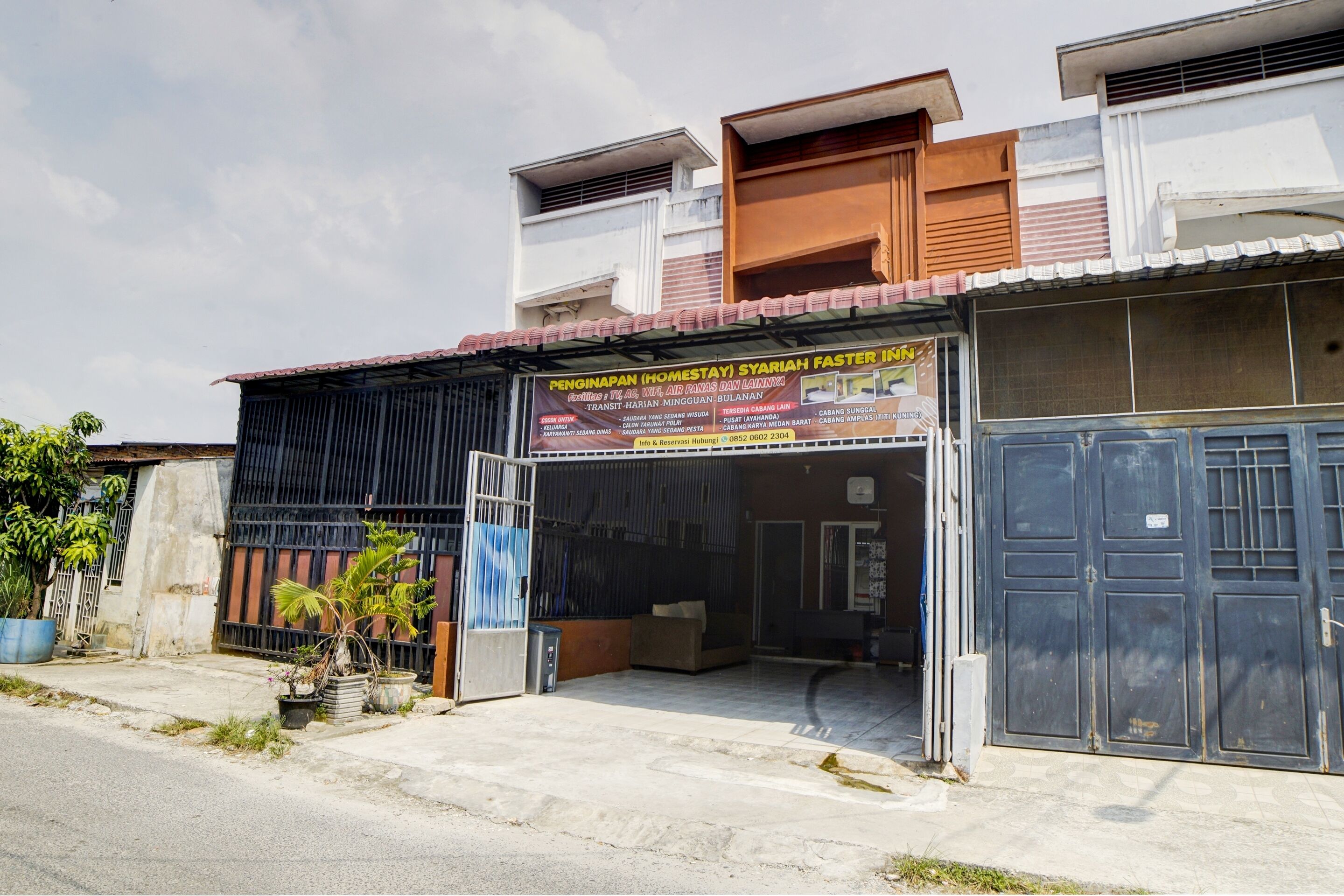 Penginapan Syariah Faster Inn by OYO