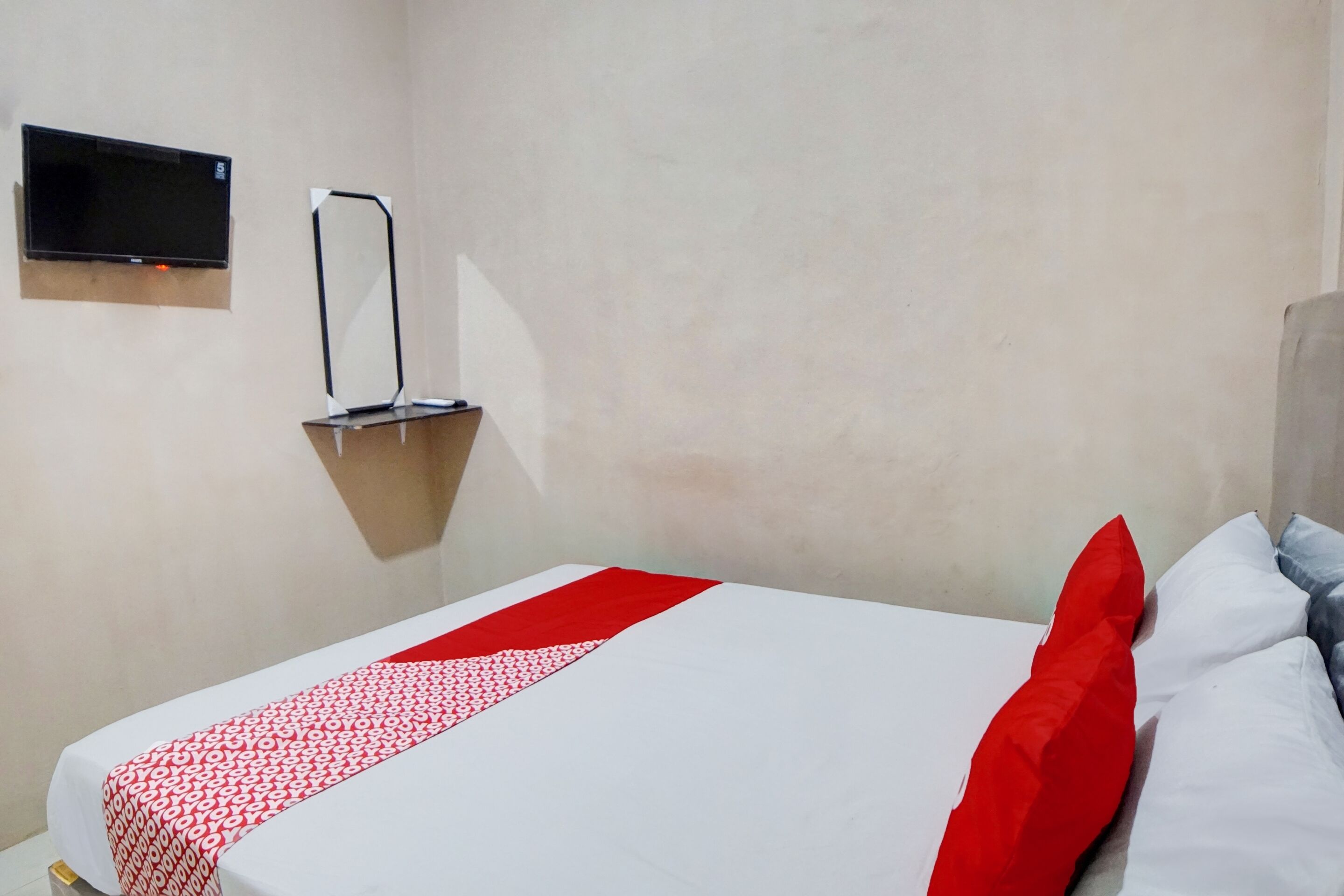 Penginapan Syariah Faster Inn by OYO