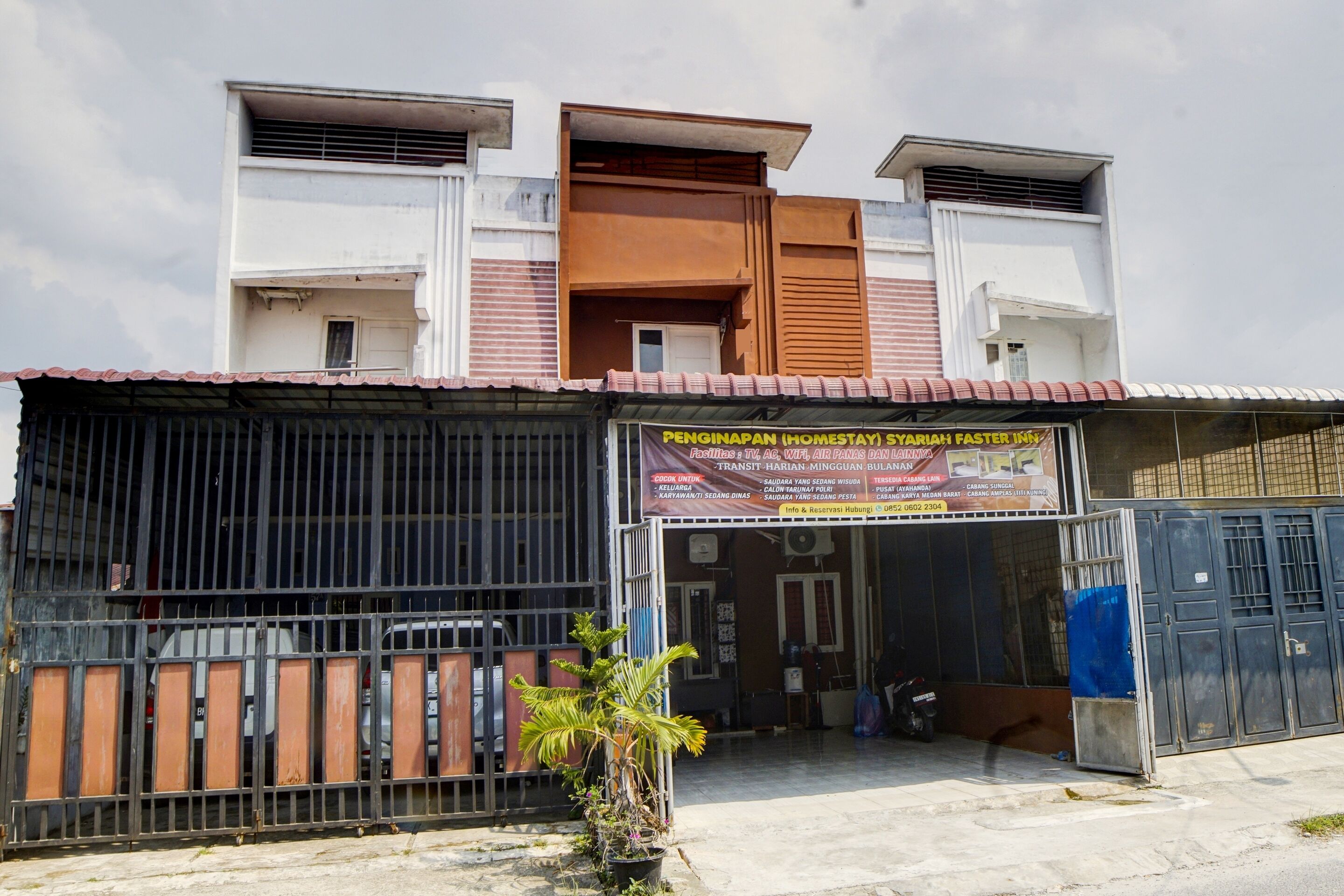 Penginapan Syariah Faster Inn by OYO