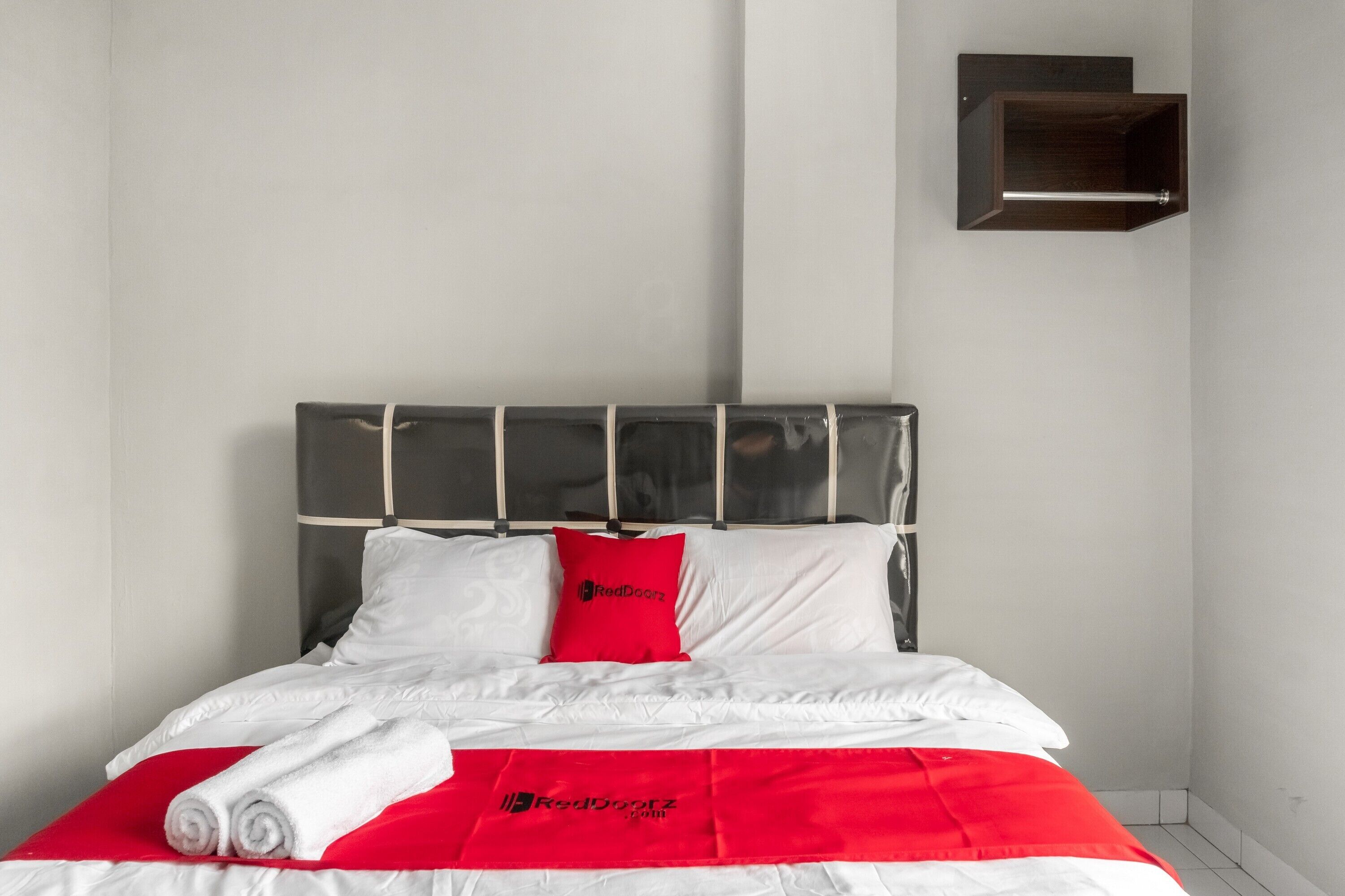 Pondok Kelapa Homestay by RedDoorz