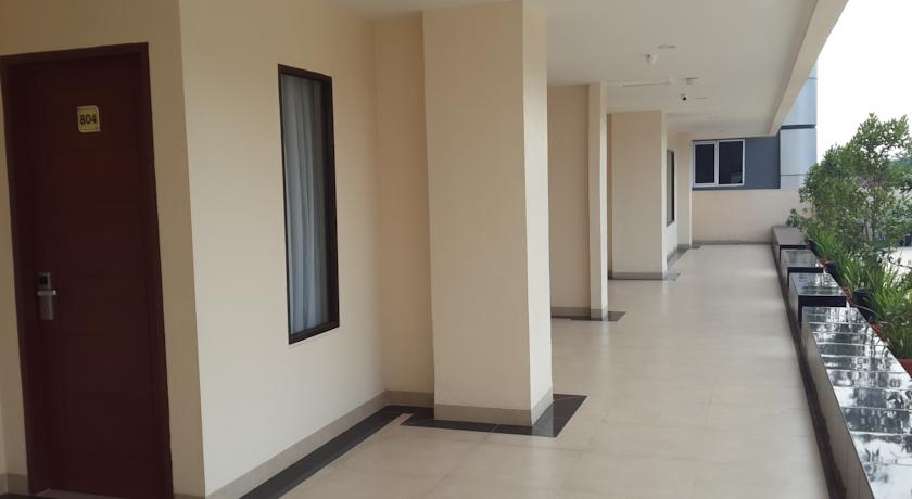 Raz Hotel and Convention