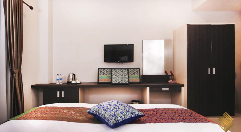 Raz Hotel and Convention