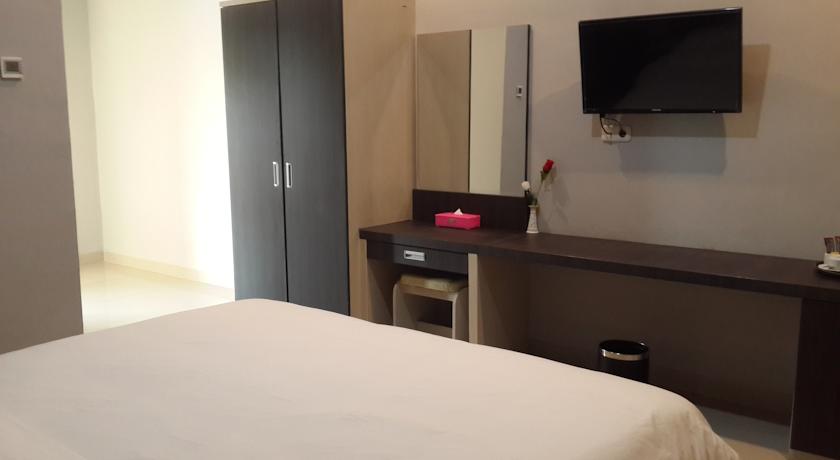 Raz Hotel and Convention