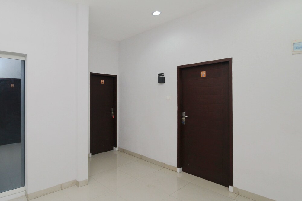 RedDoorz @ Jamin Ginting Medan