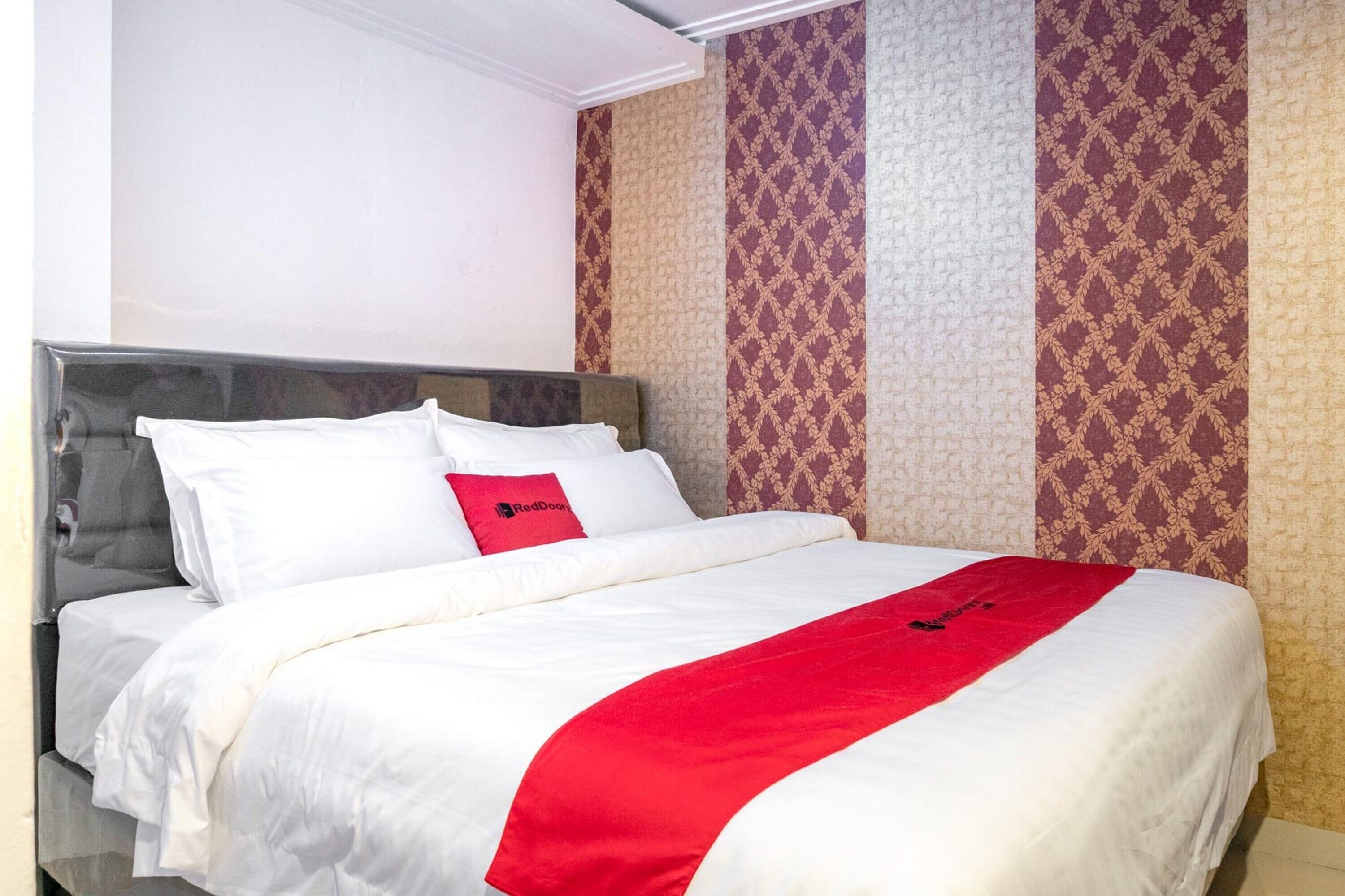Abadi Hotel By Reddoorz