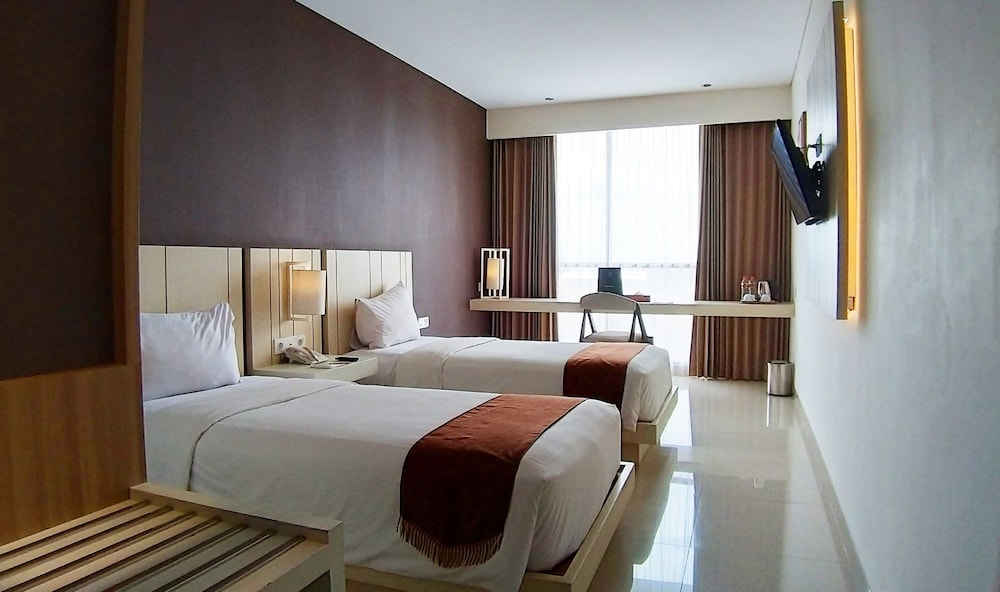 Saka Hotel Premiere