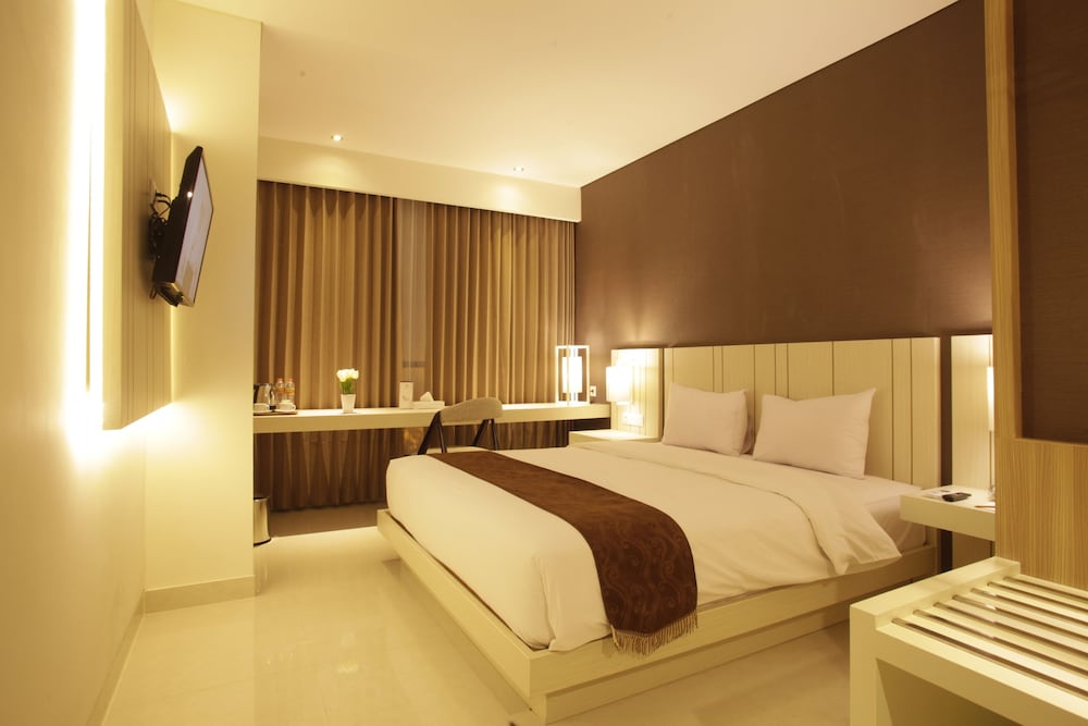 Saka Hotel Premiere