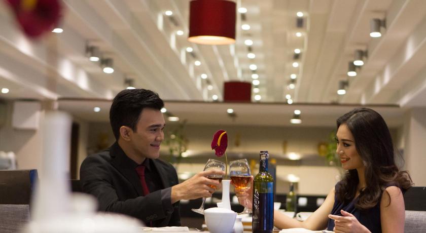 Santika Premiere Dyandra Hotel & Convention Medan