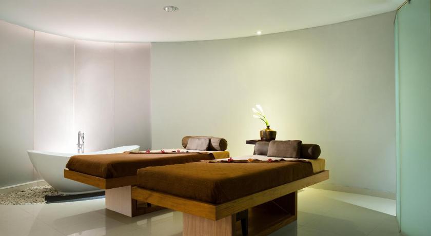 Santika Premiere Dyandra Hotel & Convention Medan