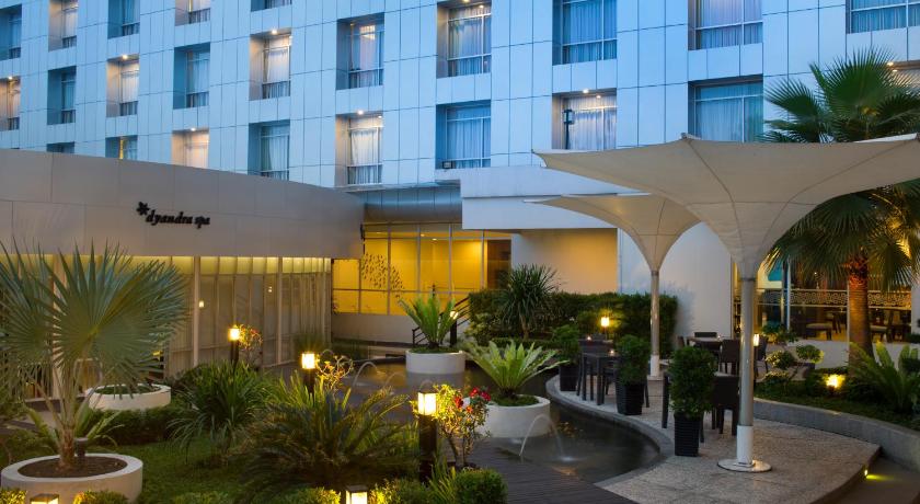 Santika Premiere Dyandra Hotel & Convention Medan