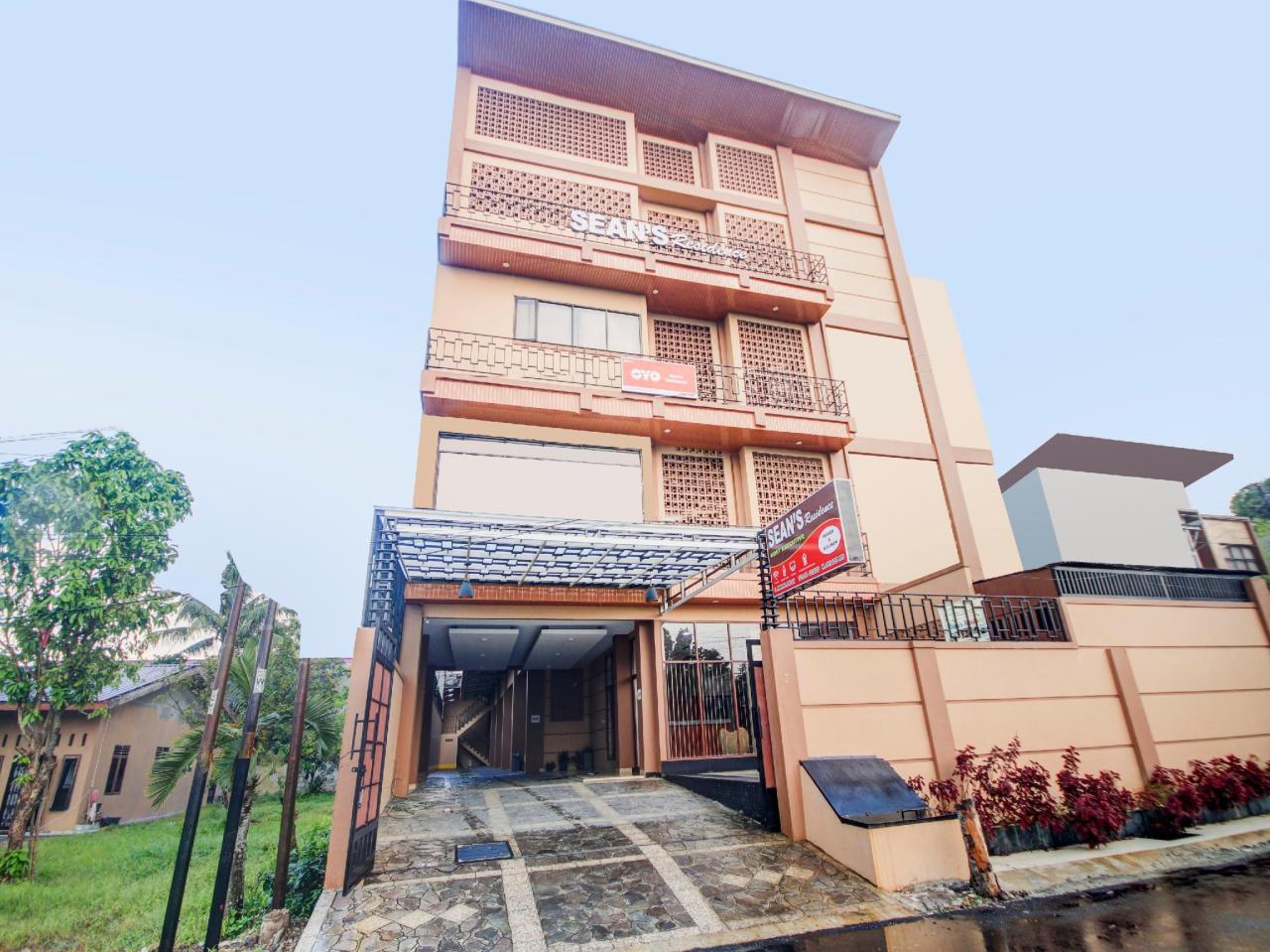 Sean's Residence by OYO Rooms