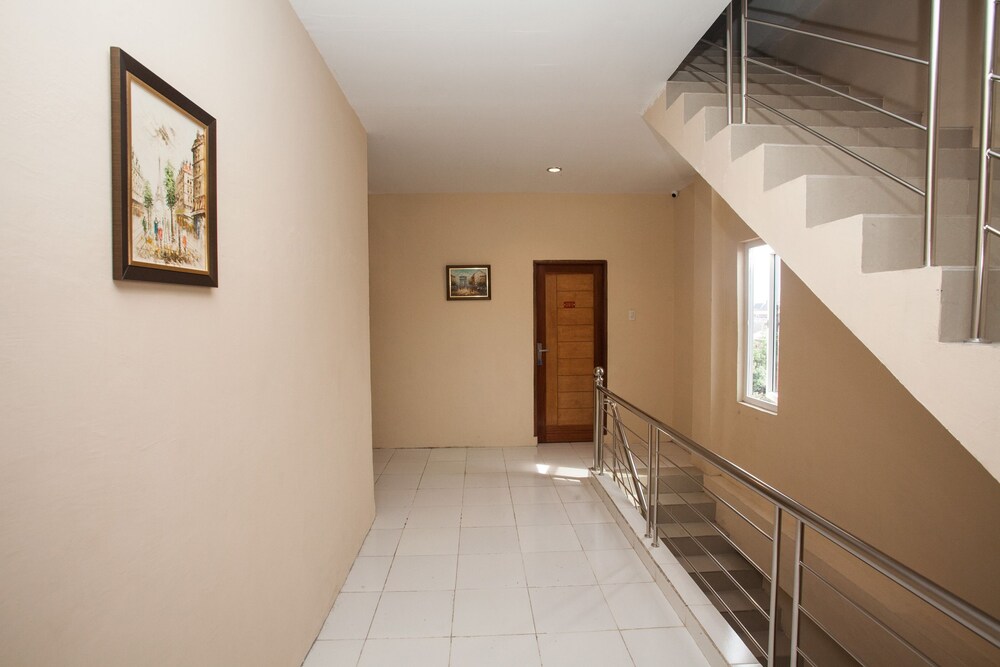 Sentosa Jaya Guest House by OYO Rooms