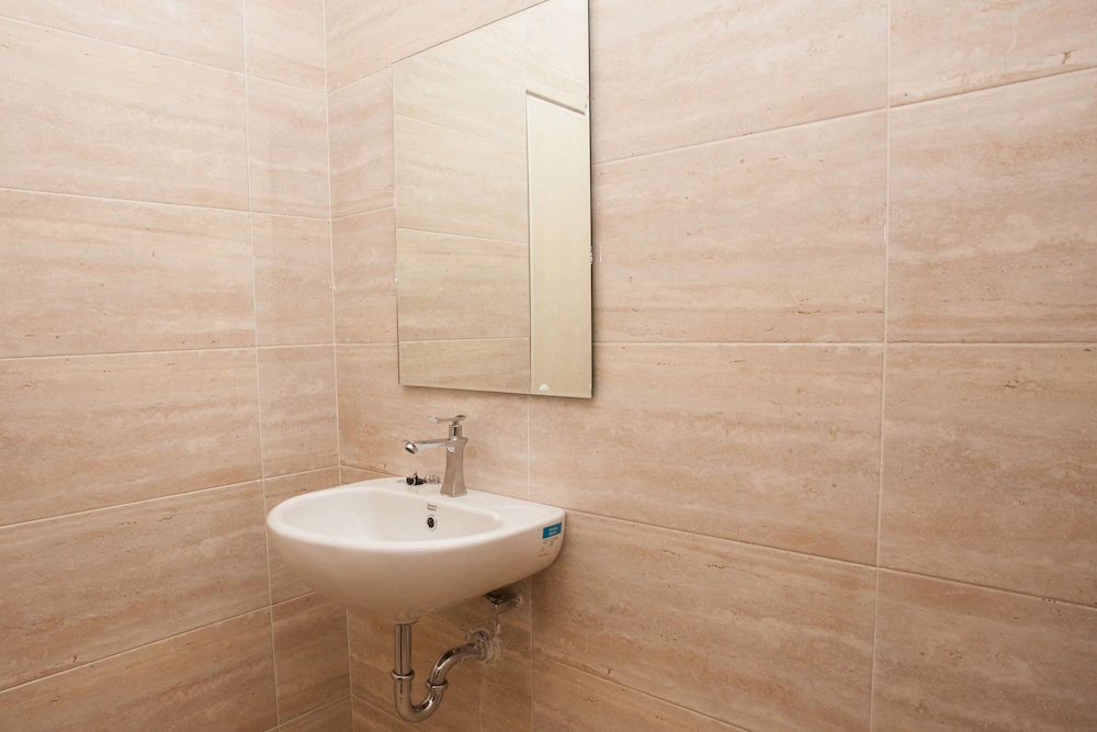 Sentosa Jaya Guest House by OYO Rooms