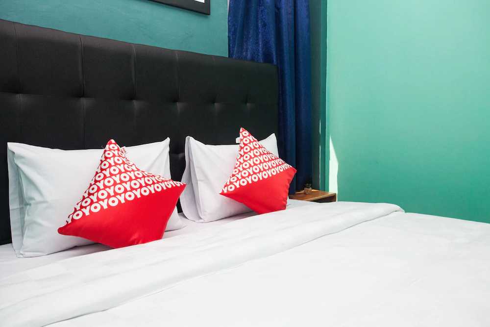 Sentosa Jaya Guest House by OYO Rooms