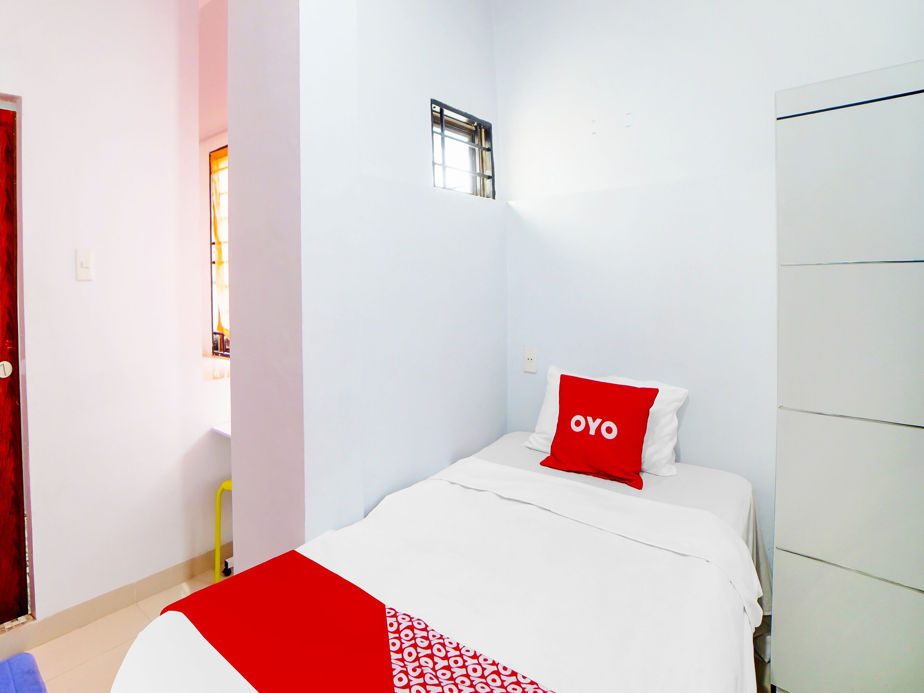 Sg Premium Guest House By Oyo Rooms
