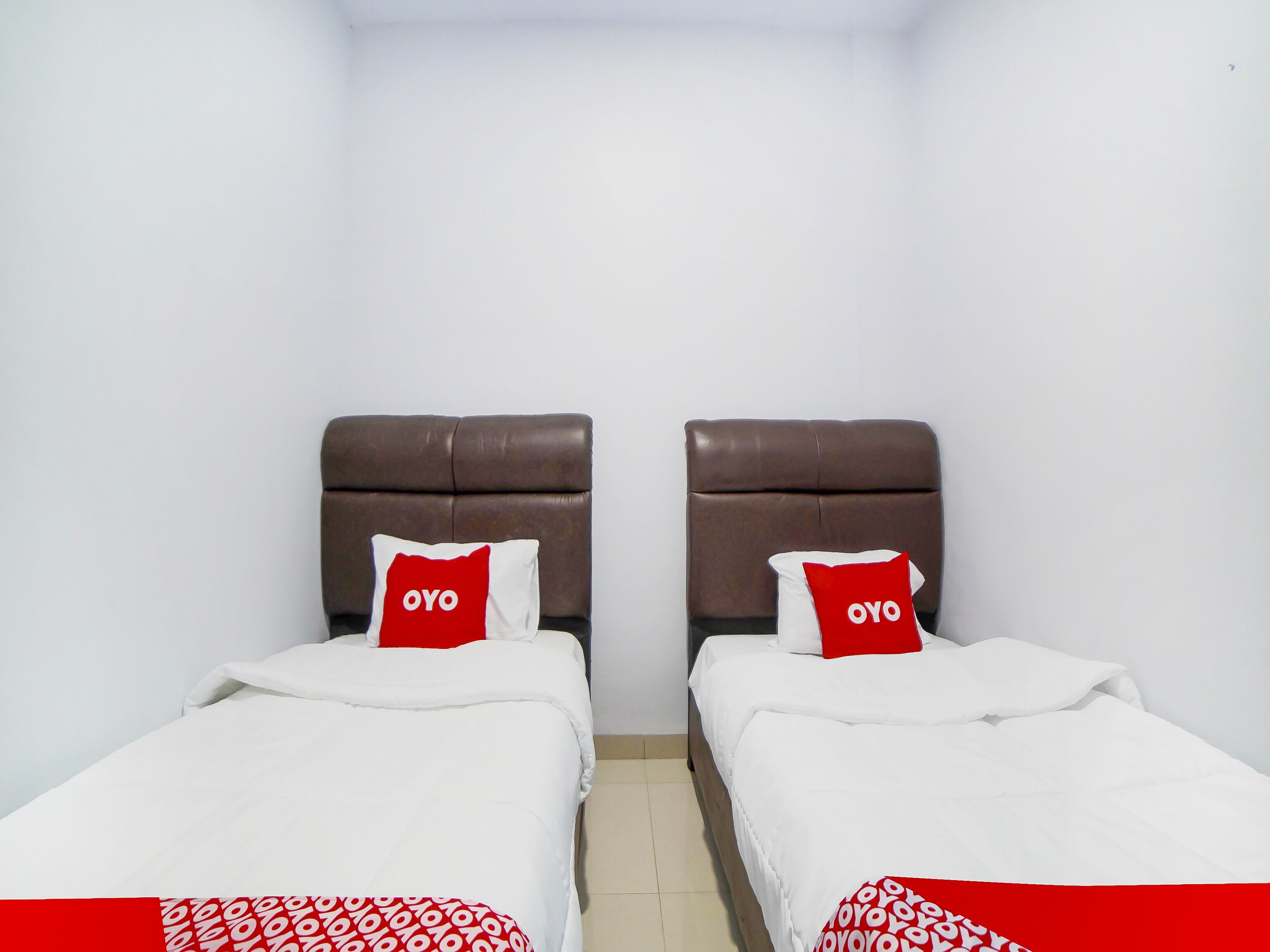 Sg Premium Guest House By Oyo Rooms