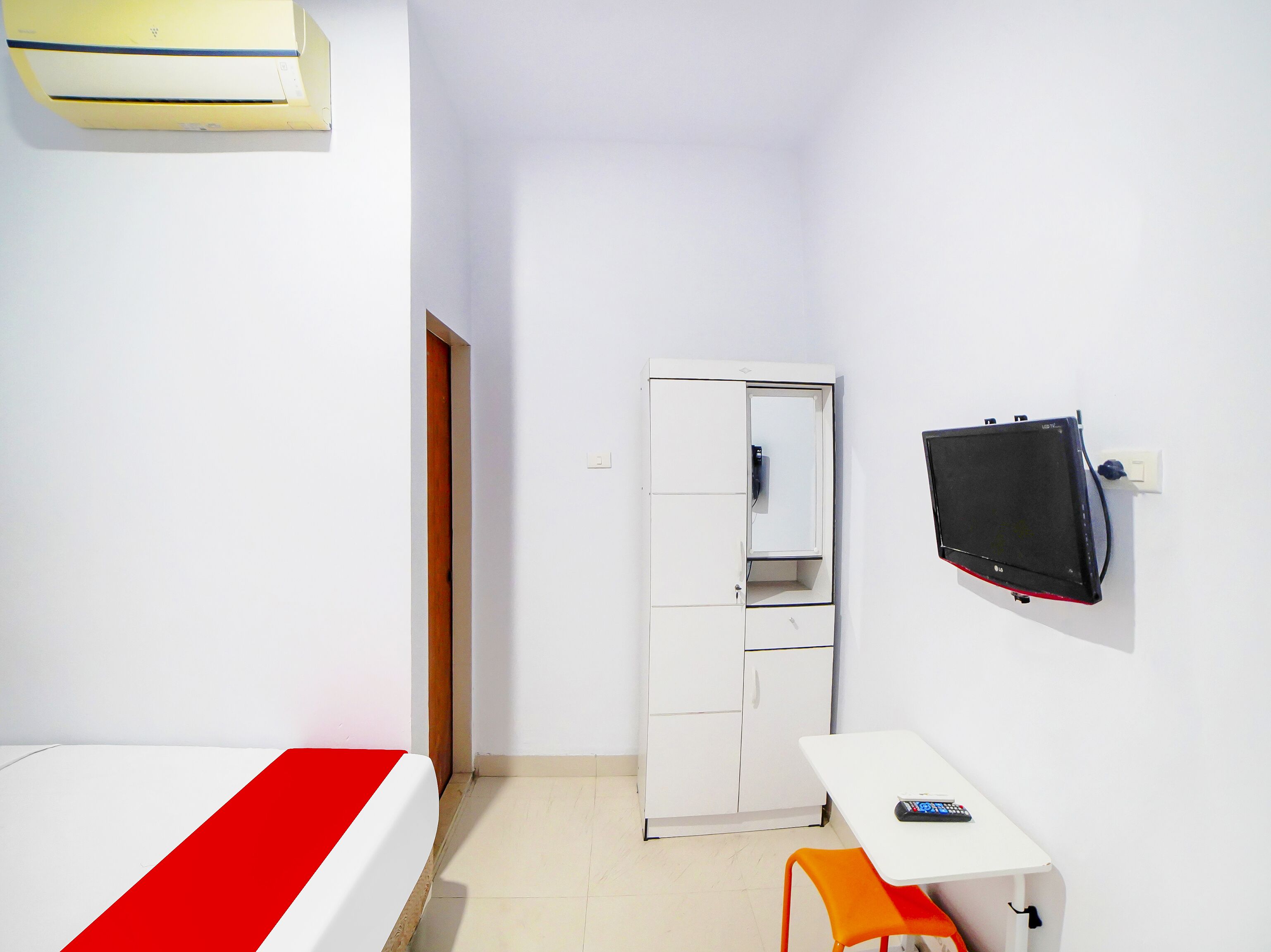 Sg Premium Guest House By Oyo Rooms