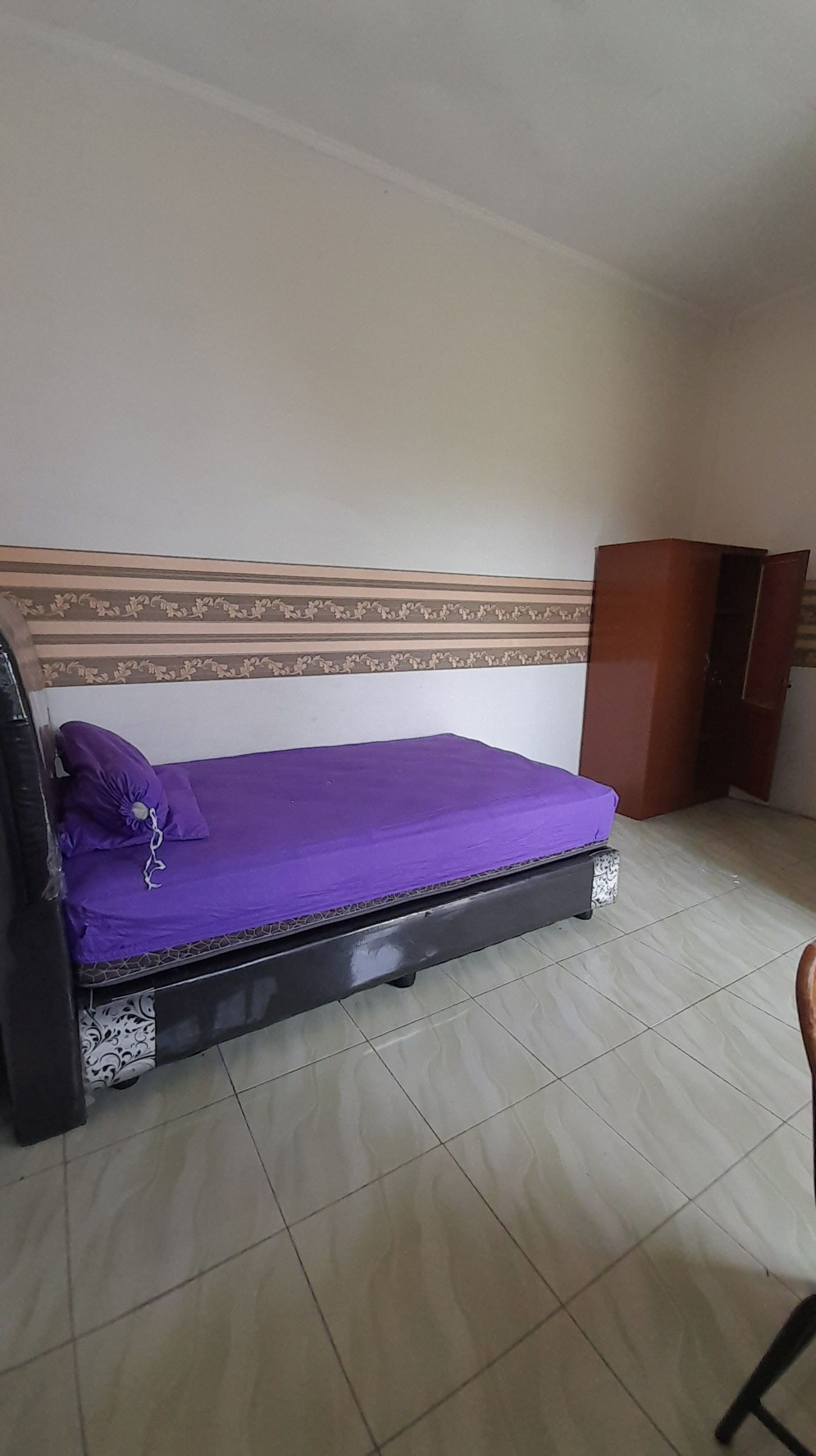 Spot On 92481 Modena Homestay Syariah