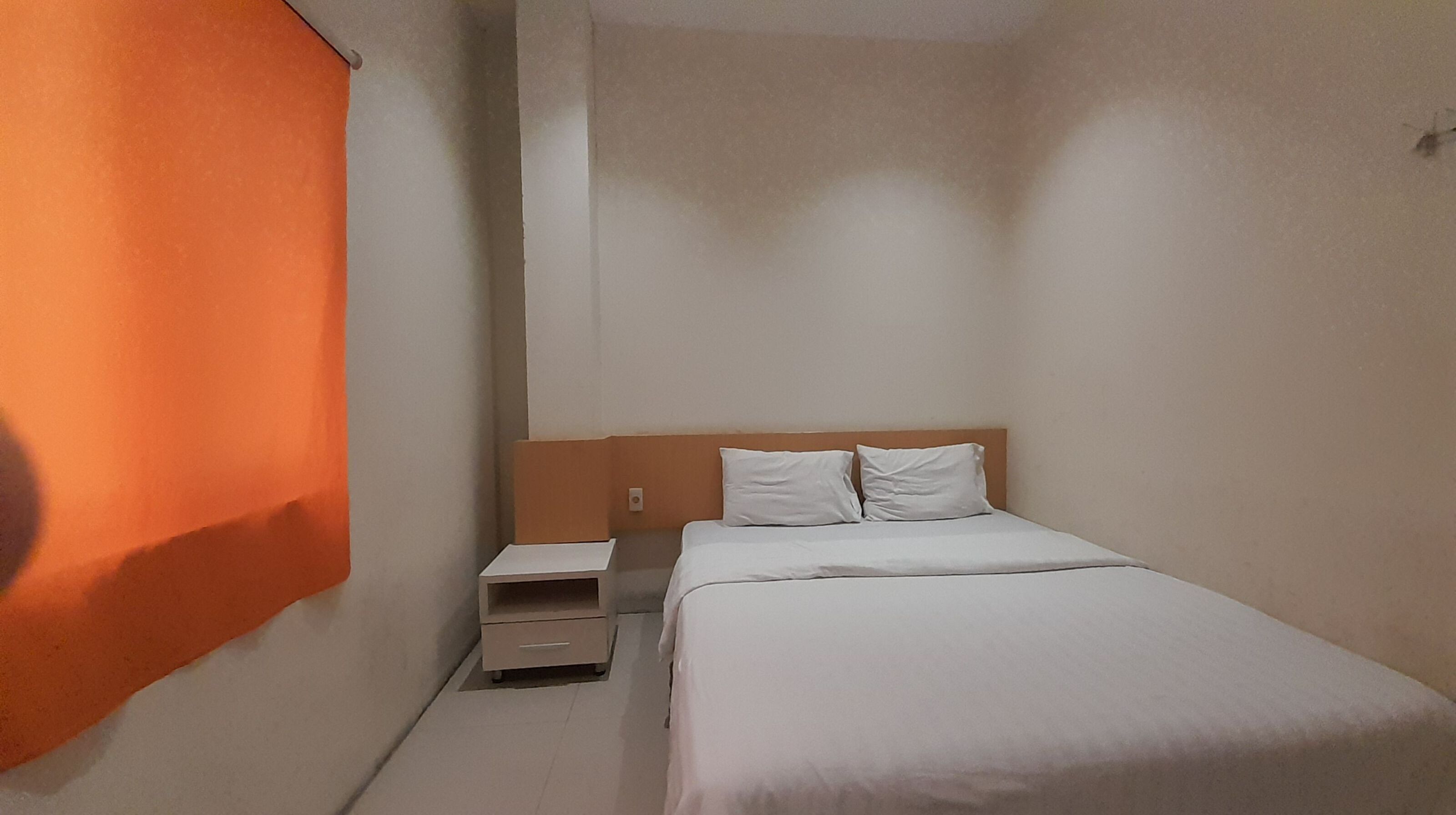 Spot On 92481 Modena Homestay Syariah