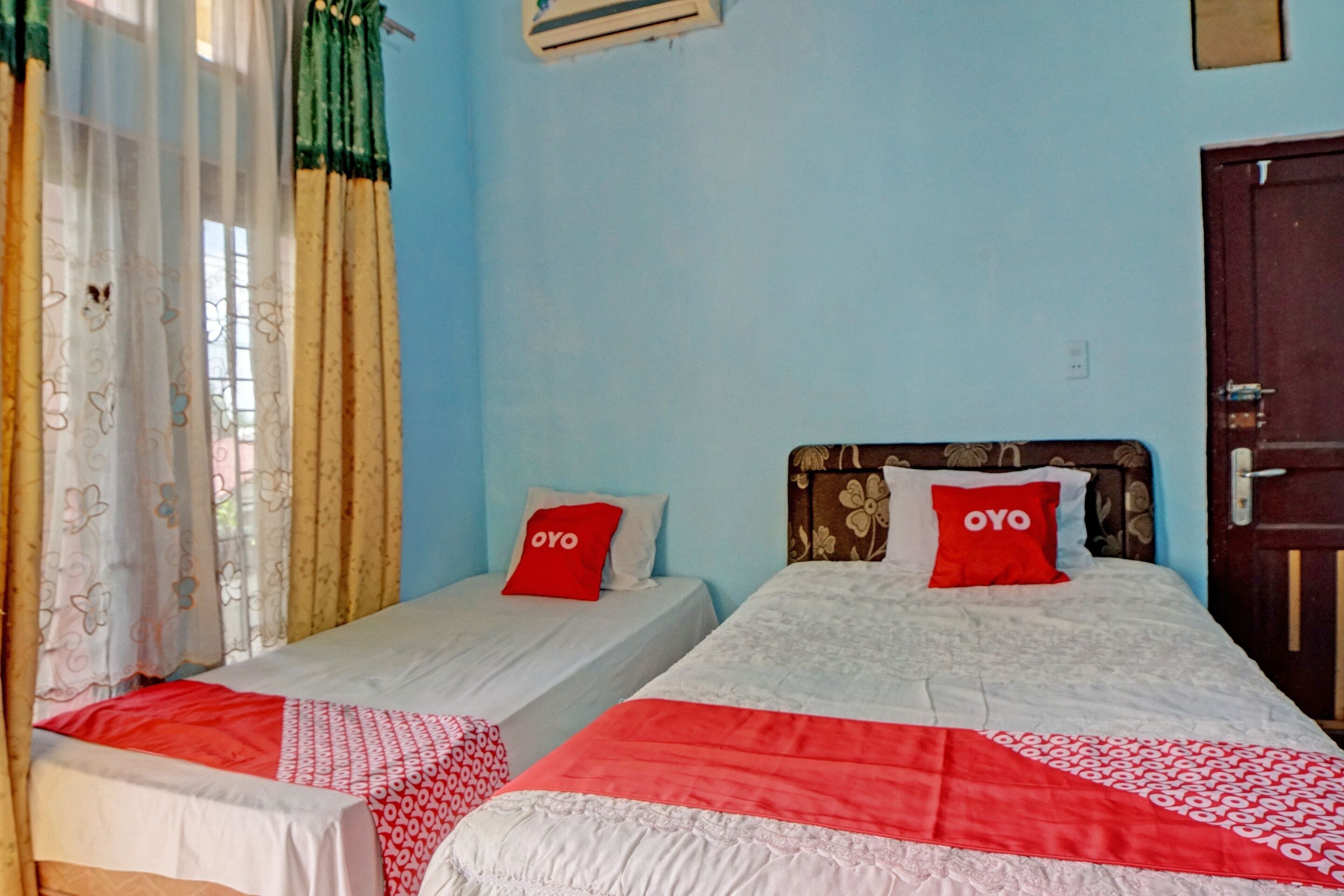 Spot On Onasis Family Inn