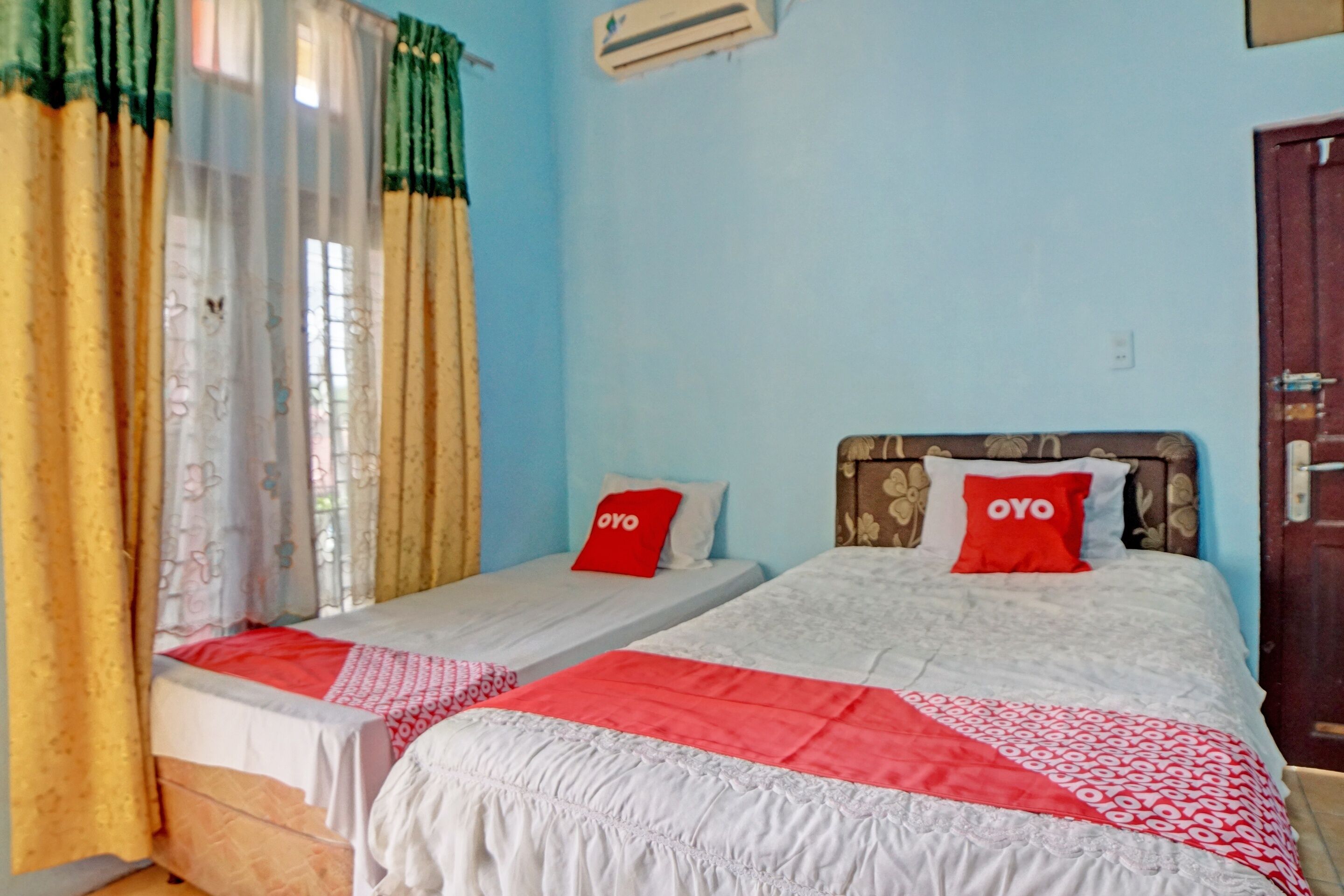 Spot On Onasis Family Inn