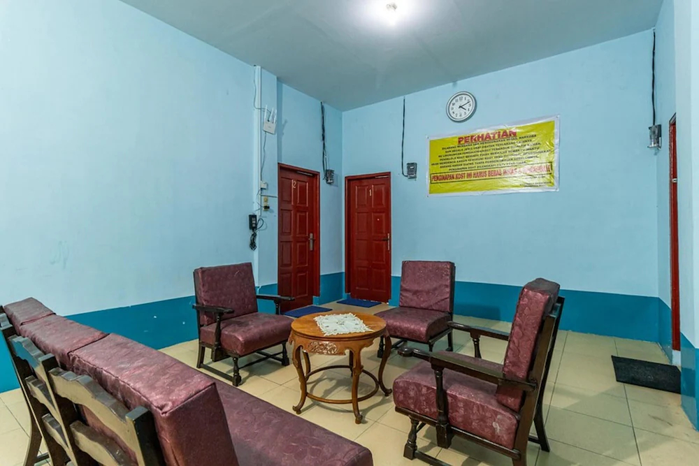 Surya Swalayan by RedDoorz