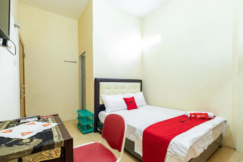 Surya Swalayan by RedDoorz