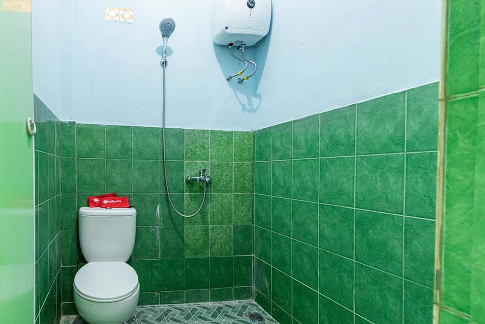 Surya Swalayan by RedDoorz