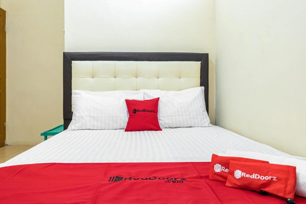 Surya Swalayan by RedDoorz